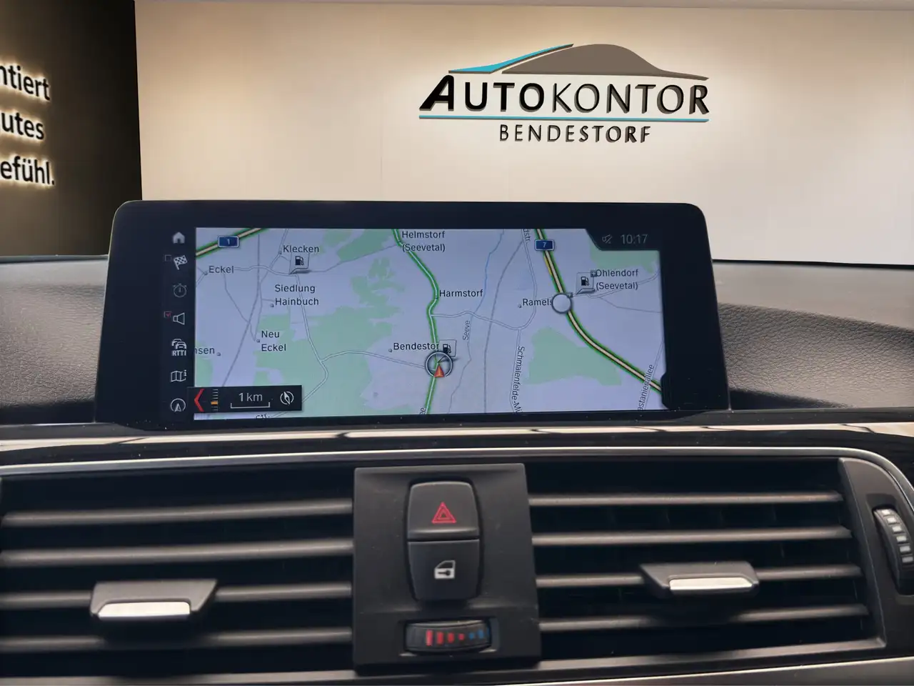 BMW 330i ADVANTAGE - 252ch - VOLANT CUIR
