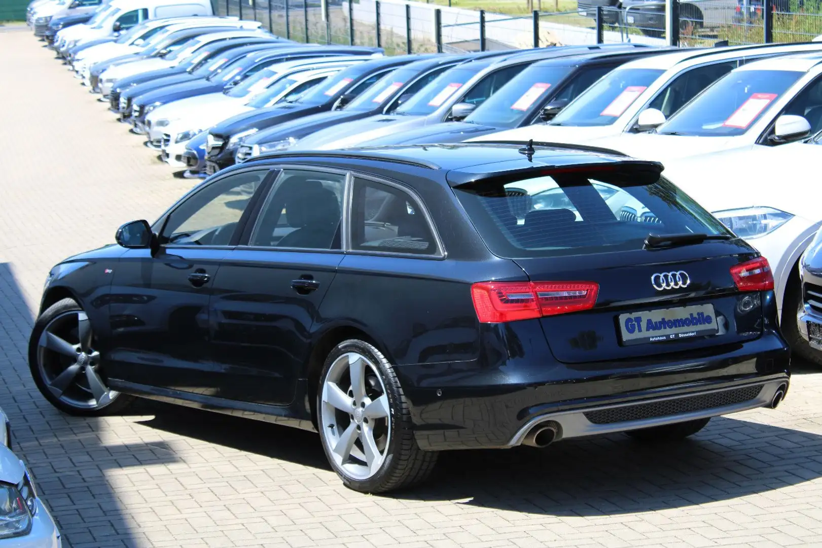 Audi A6 Avant 3.0 TDI quattro/S-line/Pano/Leder/Luftf Zwart - 2