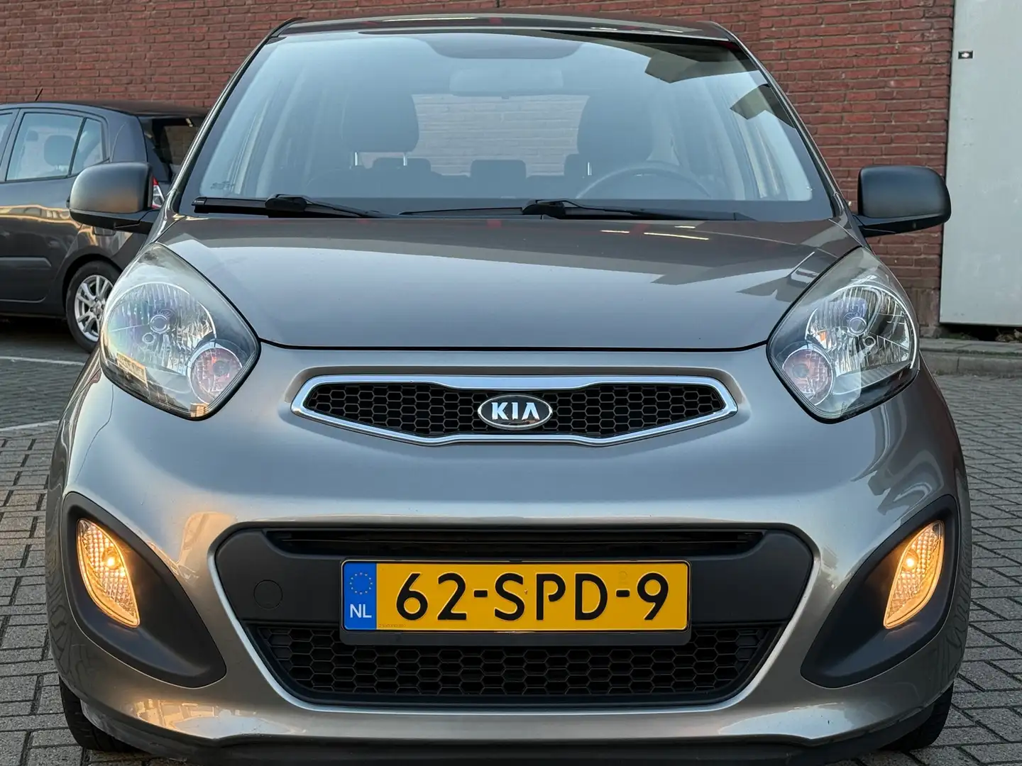 Kia Picanto 1.2 CVVT Comfort Pack|5DRS|AUTOMAAT|AIRCO|ELKTR.PA Grau - 2