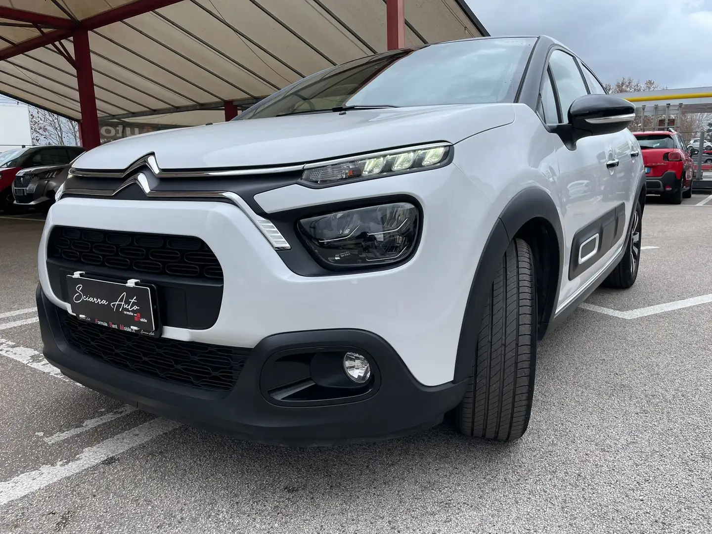 Citroen C3 1.2 puretech Shine EAT6 Bianco - 2
