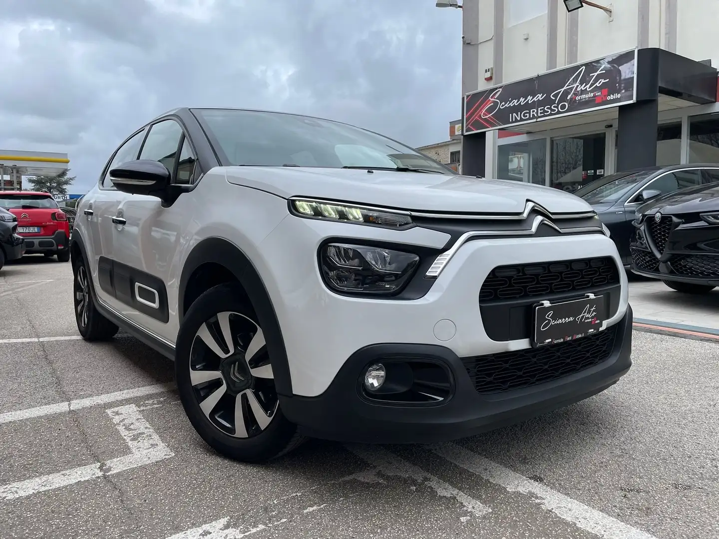 Citroen C3 1.2 puretech Shine EAT6 Bianco - 1