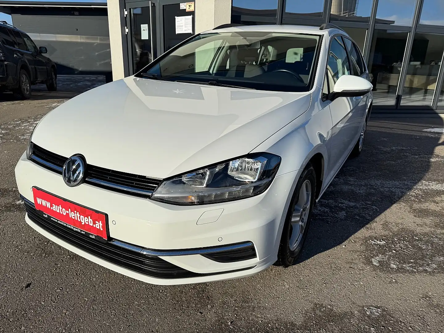 Volkswagen Golf Variant Comfortline 1,6 TDI Weiß - 1