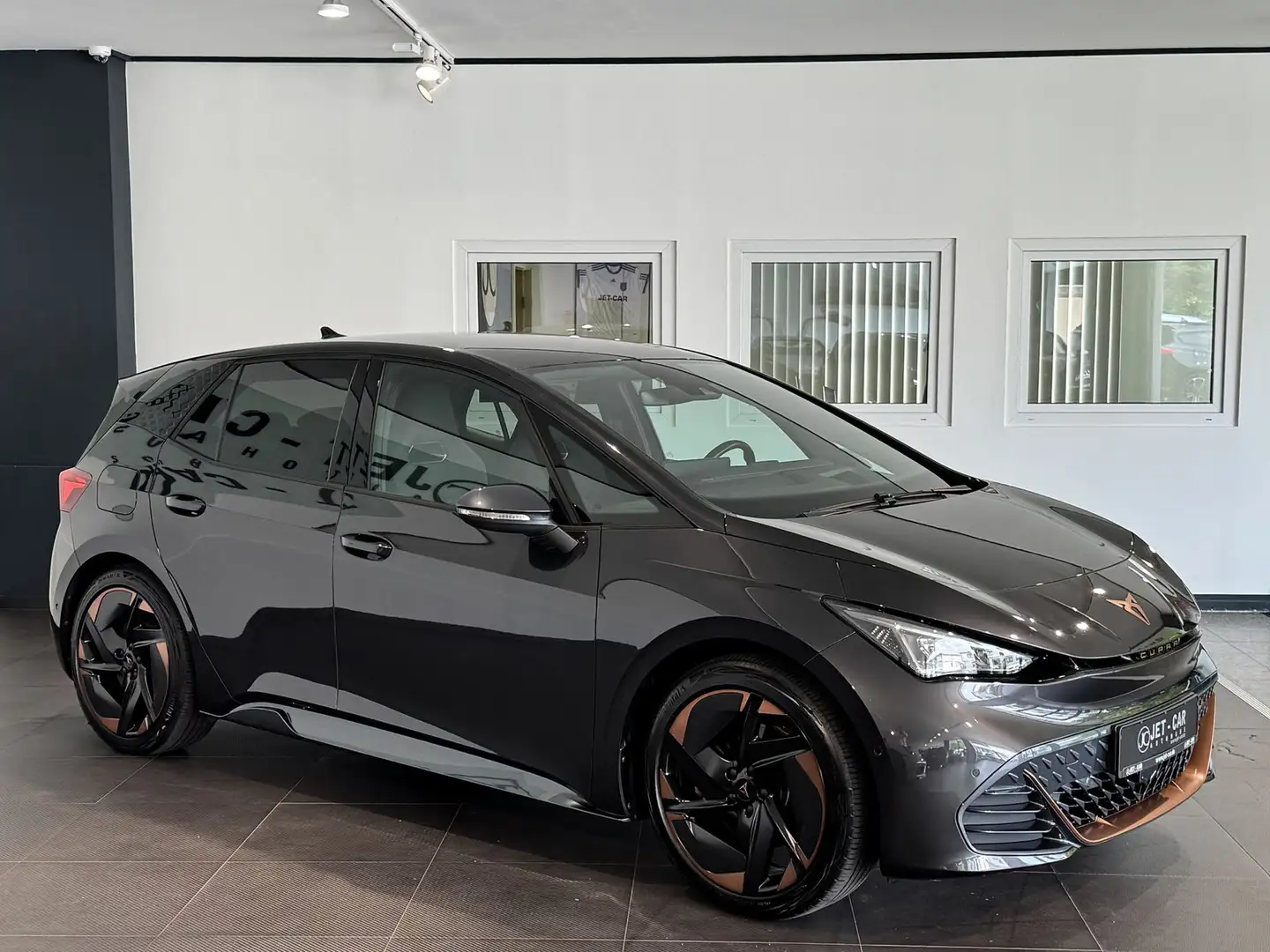 CUPRA Born 170 KW *Kamera-HUD-ACC-20-1.Hand"* Grijs - 2