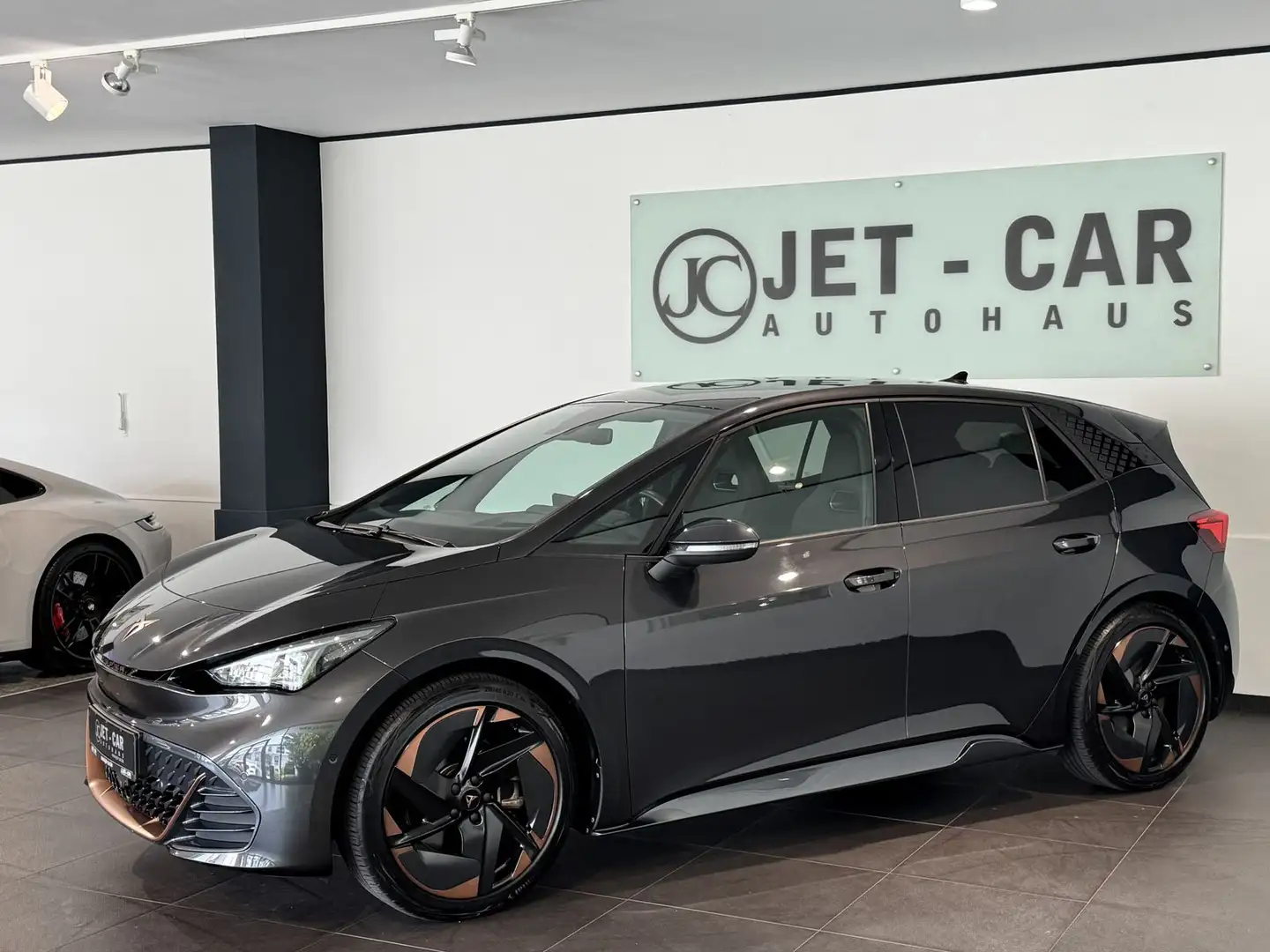 CUPRA Born 170 KW *Kamera-HUD-ACC-20-1.Hand"* Grijs - 1
