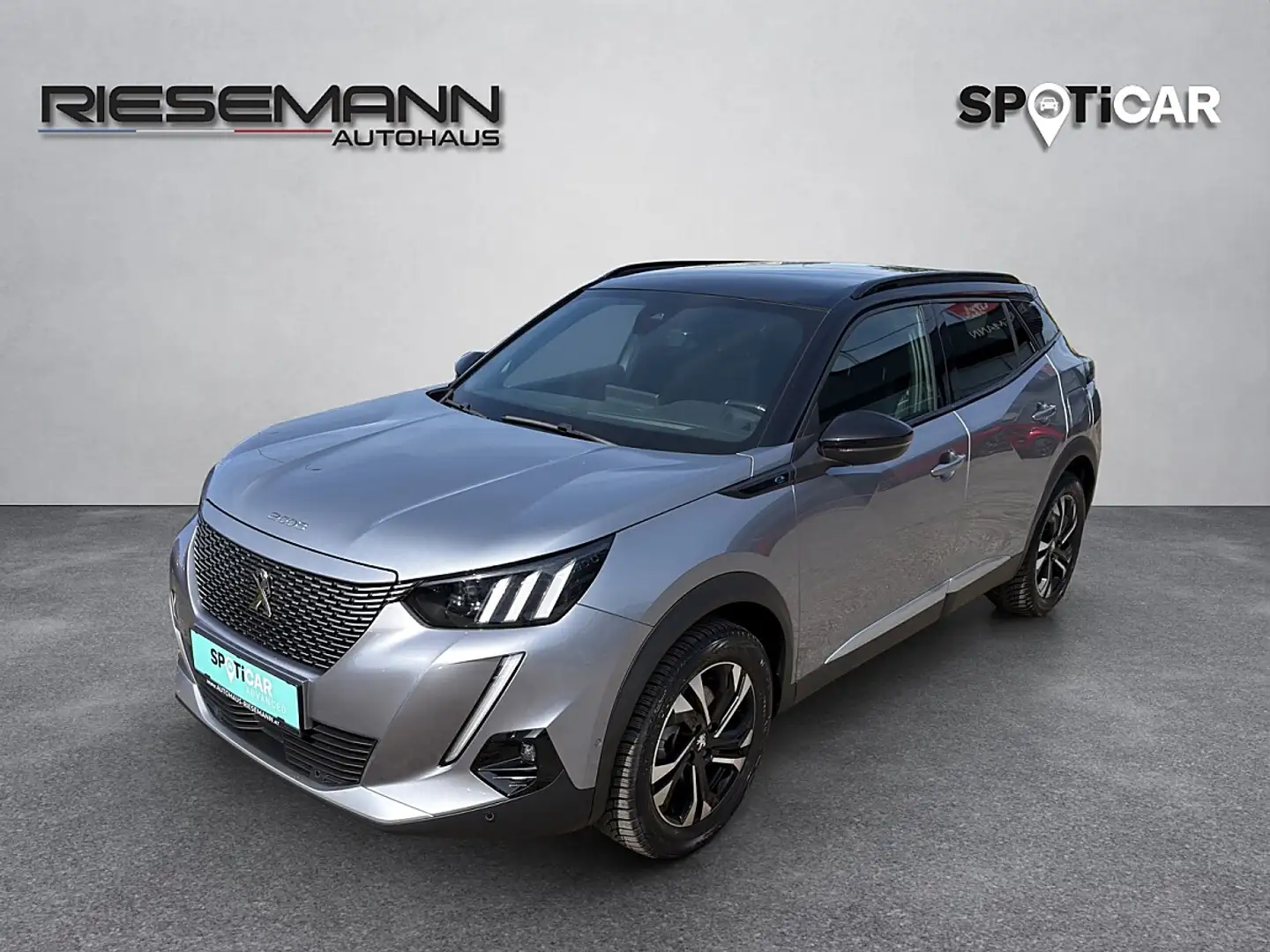 Peugeot e-2008 50kWh GT Grau - 1