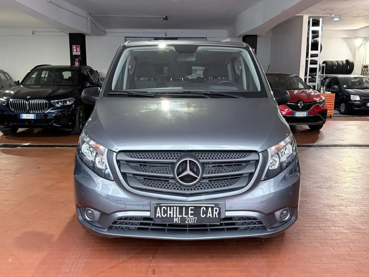 Mercedes-Benz Vito 114 CDI Long Tourer Select Business *PREZZO REALE* Grigio - 2