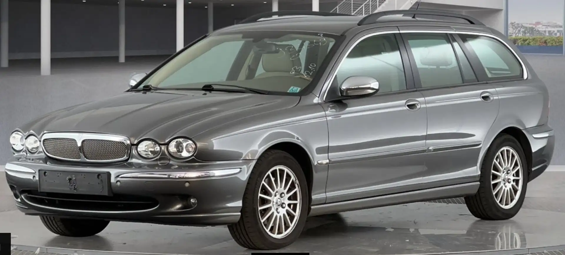 Jaguar X-Type Estate 3.0 V6 4x4 Aut. Executive, Allrad Grey - 1