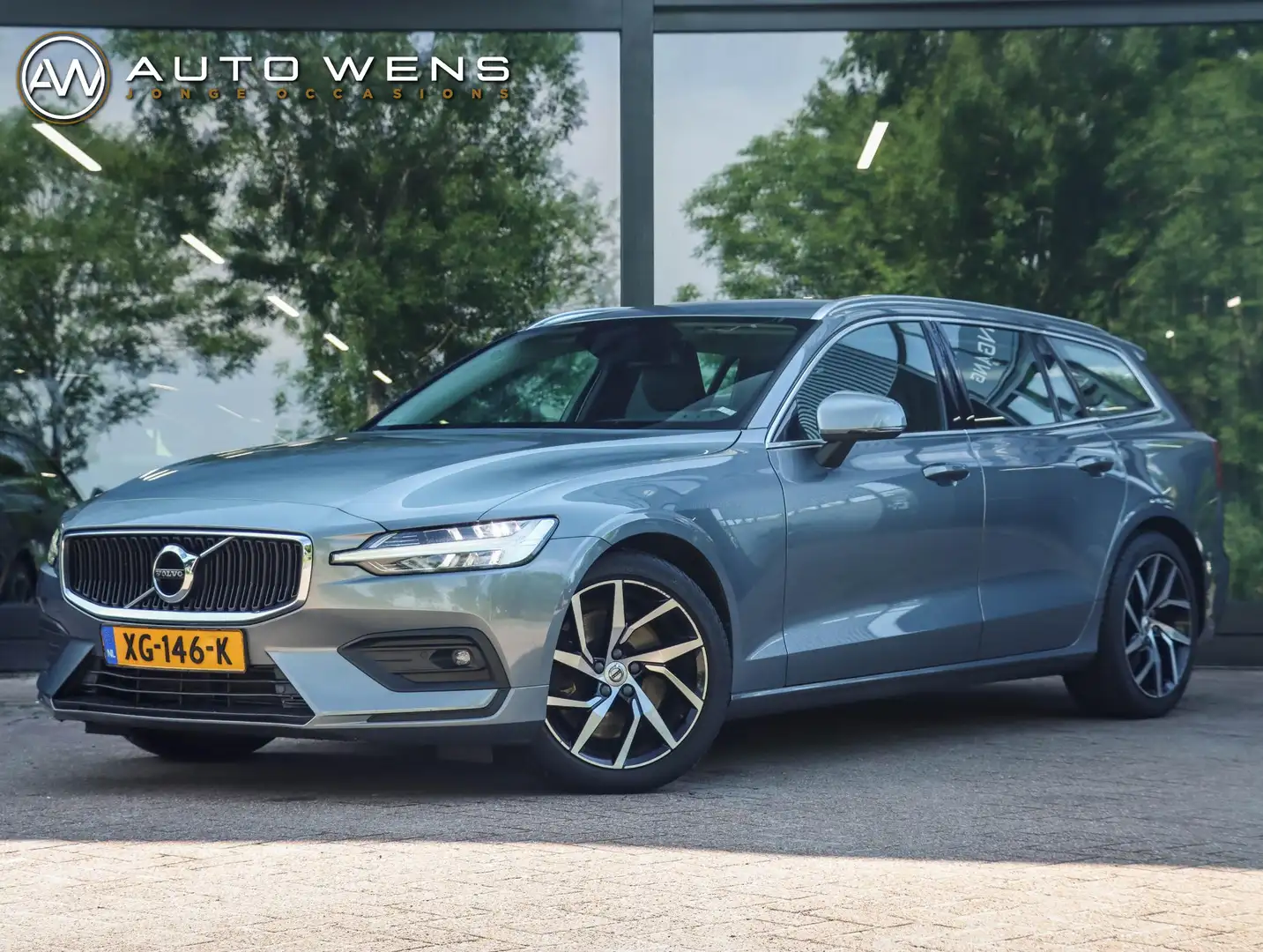 Volvo V60 2.0 T5 Momentum 250PK | Trekhaak | Leder Grigio - 1