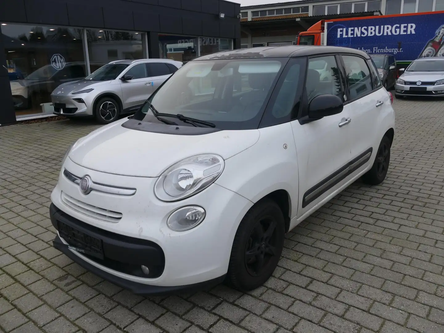 Fiat 500L 1.4 16V Klima Radio CD AUX-IN Einparkhilfe hinten Weiß - 1
