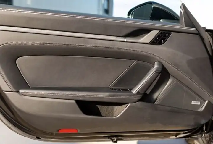 Porsche Carrera 4 GTS Coupé 2019, foto 13