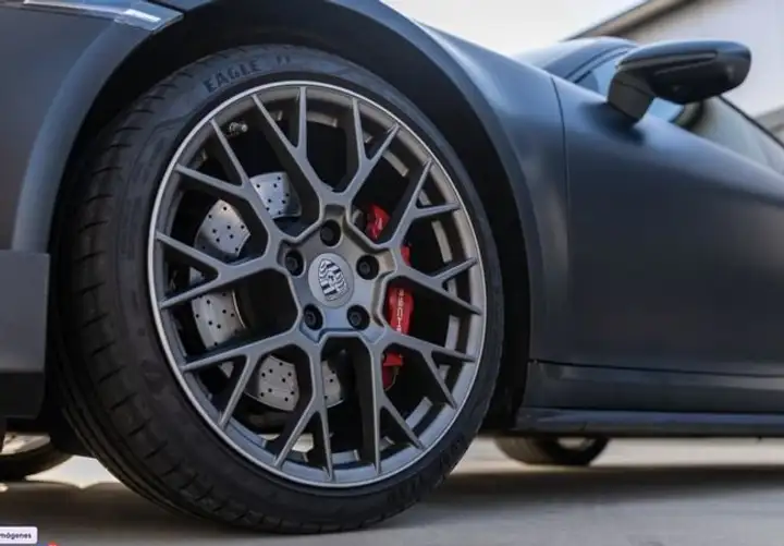 Porsche Carrera 4 GTS Coupé 2019, foto 8