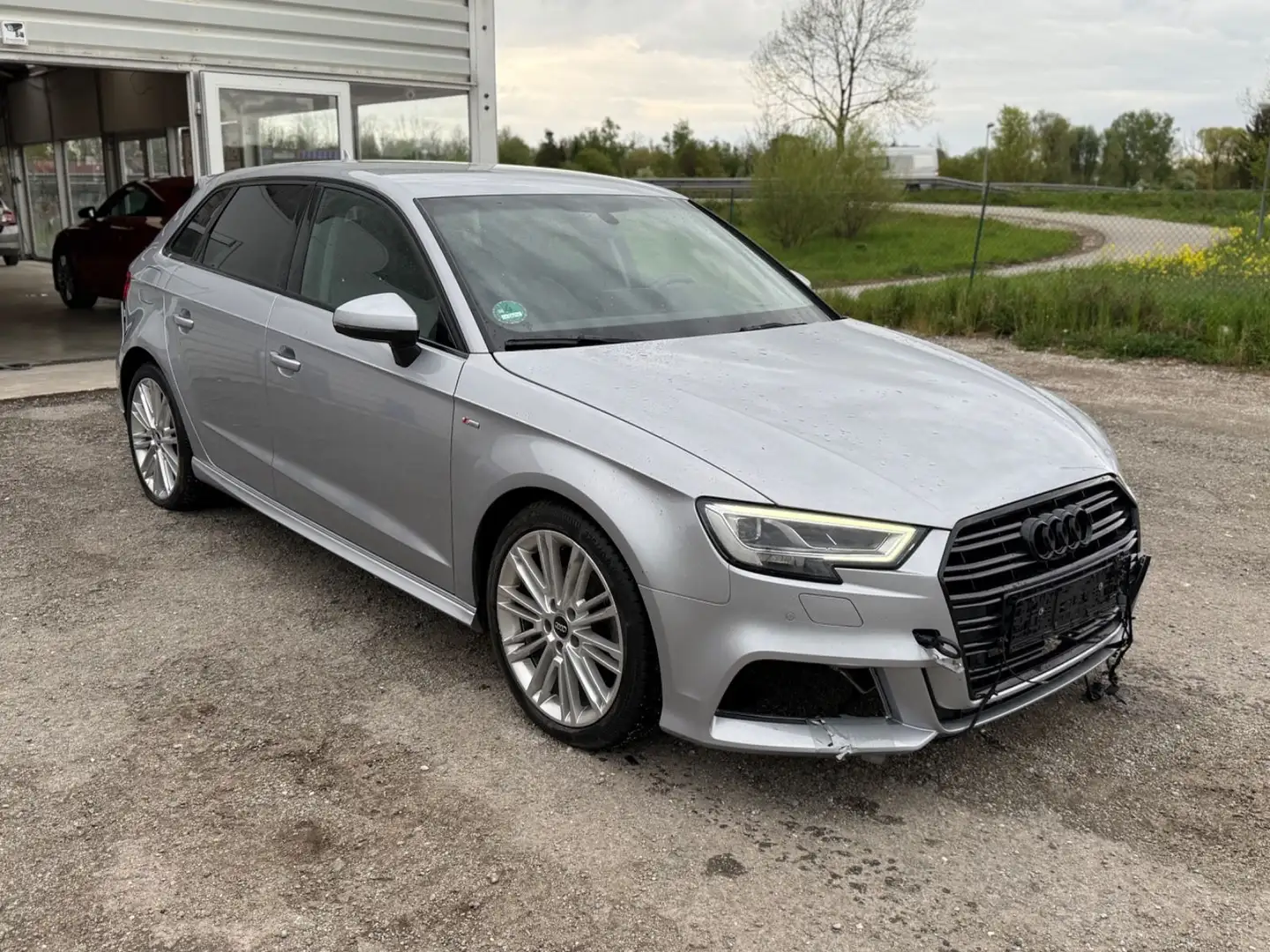 Audi A3 Sportback design I S line I Leder I Automatik Plateado - 1