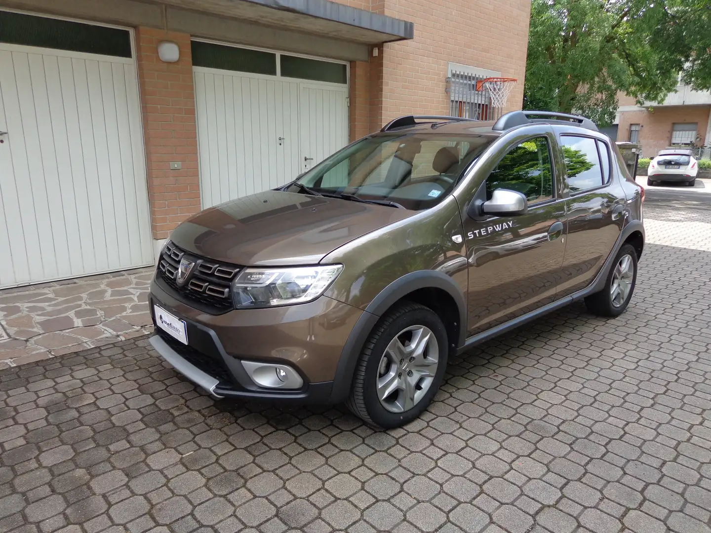 Dacia Sandero Sandero Stepway 0.9 tce turbo Comfort Gpl s Beige - 1