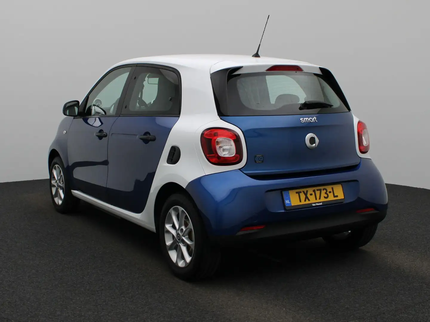 smart forFour EQ Business Solution 18 kWh | CLIMATE CONTROL | CR Blu/Azzurro - 2