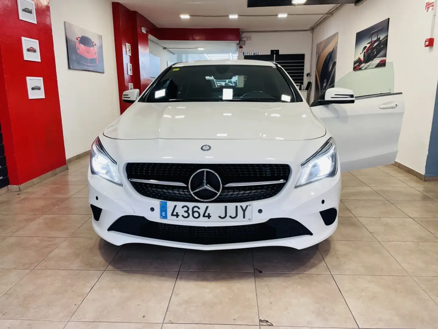Mercedes-Benz CLA 220 220d 7G-DCT 177 Fehér - 1