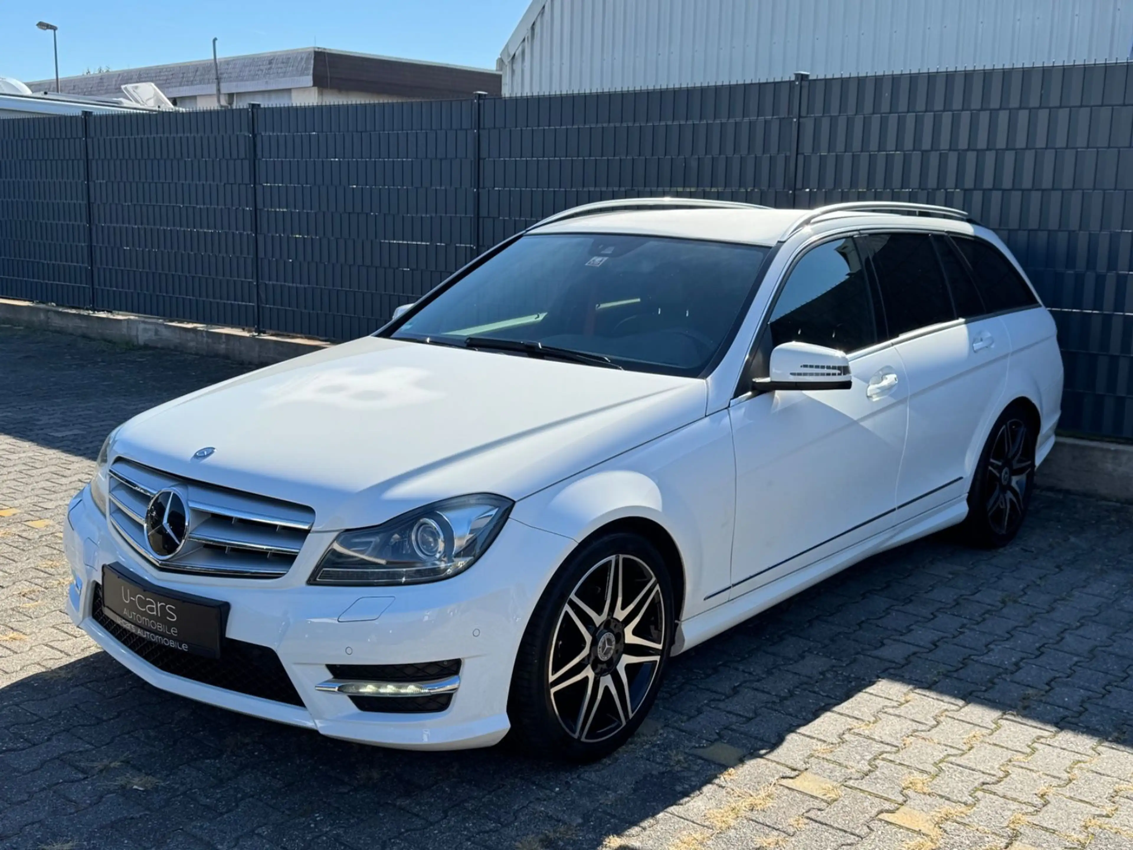Mercedes-Benz C 250 T-Modell CGI BlueEfficiency (AMG/H&K/R-KAM