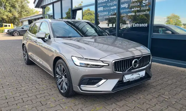 Volvo V60 Inscription T8 TE AWD HUD 360° 8 x ALU