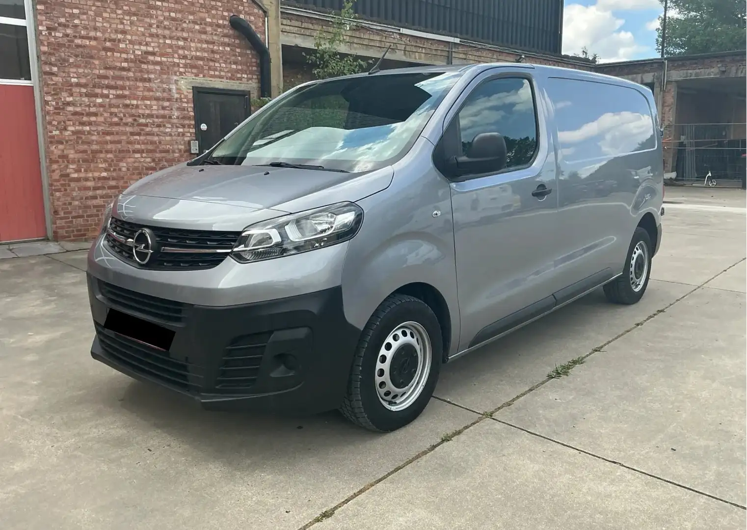 Opel Vivaro Vivaro 2.0 D Cargo L EHZ Edition Grijs - 1