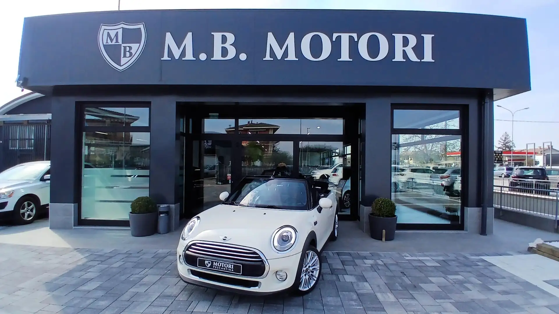 MINI Cooper Cabrio 1.5 *PREZZO PROMO* Bílá - 1