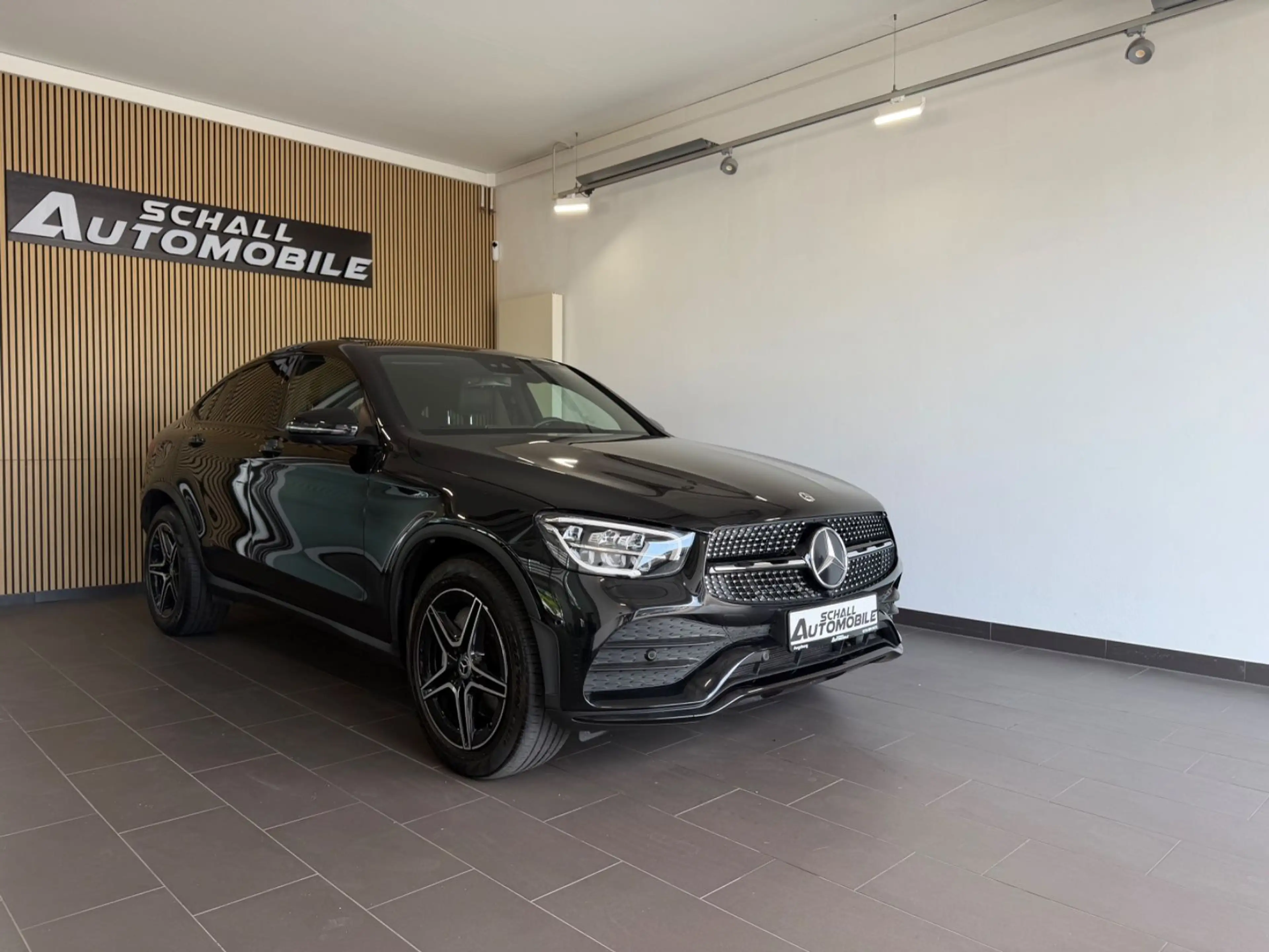 Mercedes-Benz GLC 400 GLC400d Coupé *AMG/PANO/STD.-HZG./AHK/360°/VOLL* — photo 3