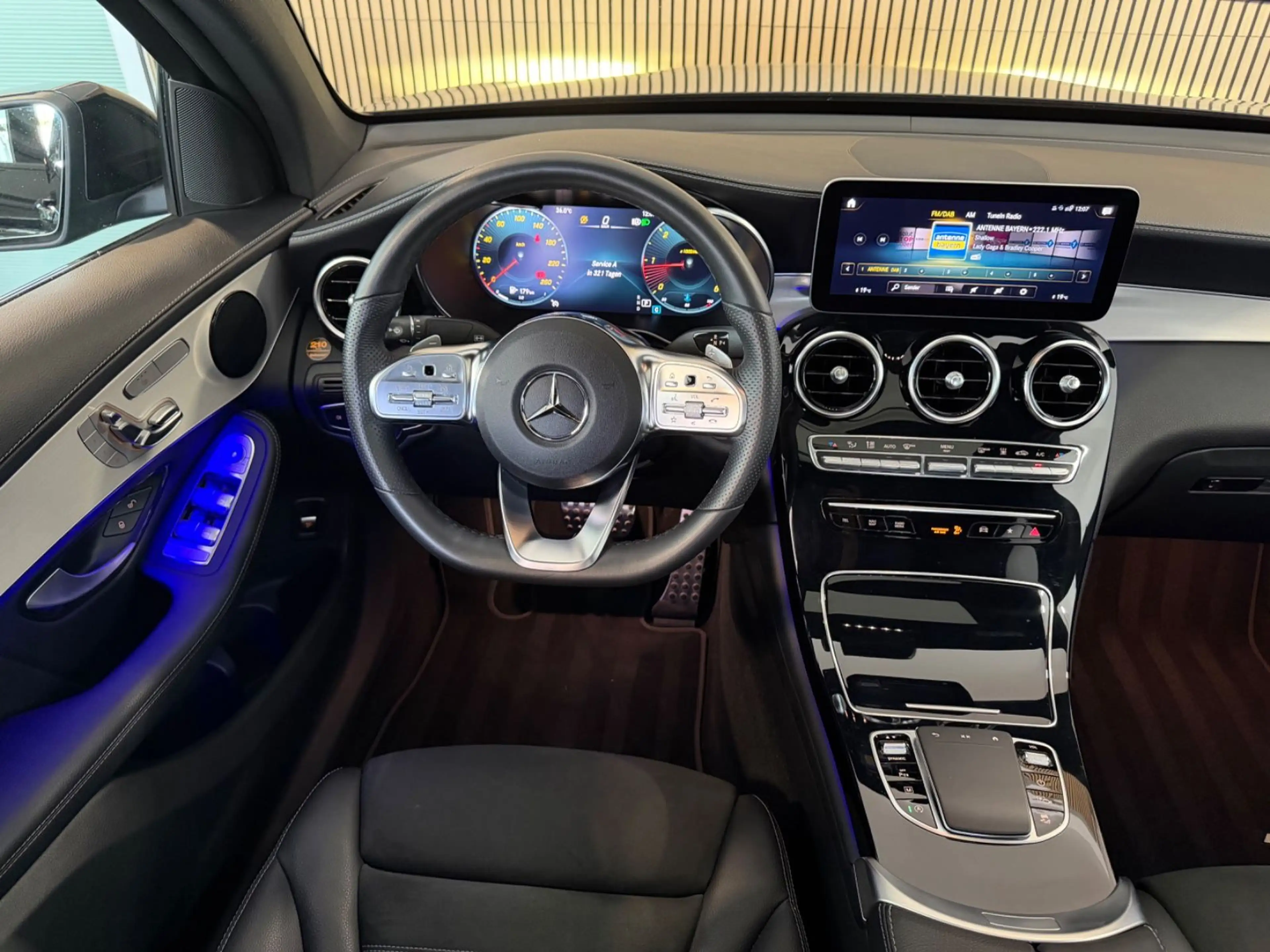 Mercedes-Benz GLC 400 GLC400d Coupé *AMG/PANO/STD.-HZG./AHK/360°/VOLL* — photo 12