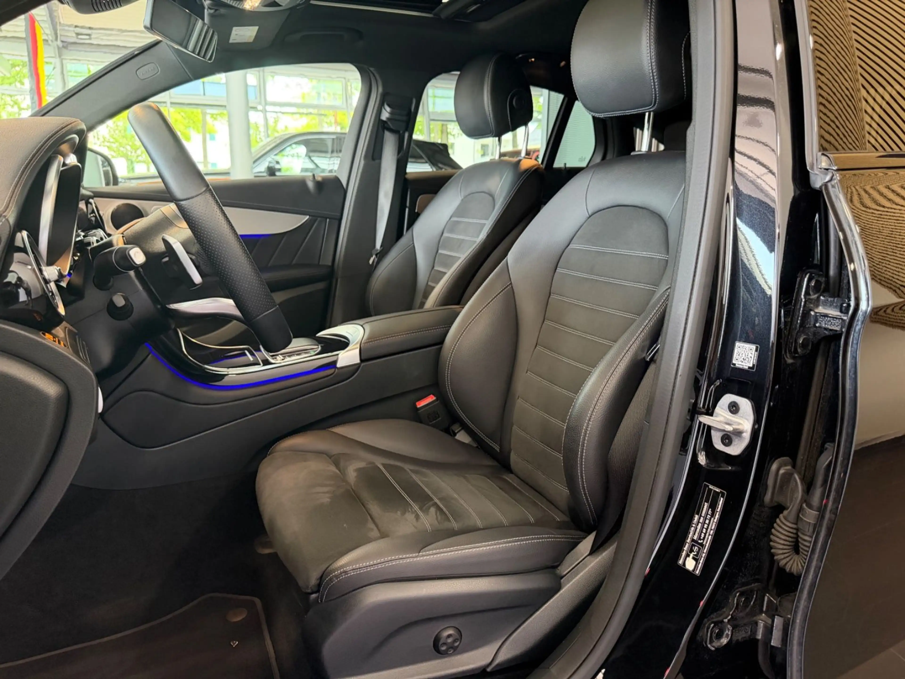 Mercedes-Benz GLC 400 GLC400d Coupé *AMG/PANO/STD.-HZG./AHK/360°/VOLL* — photo 14