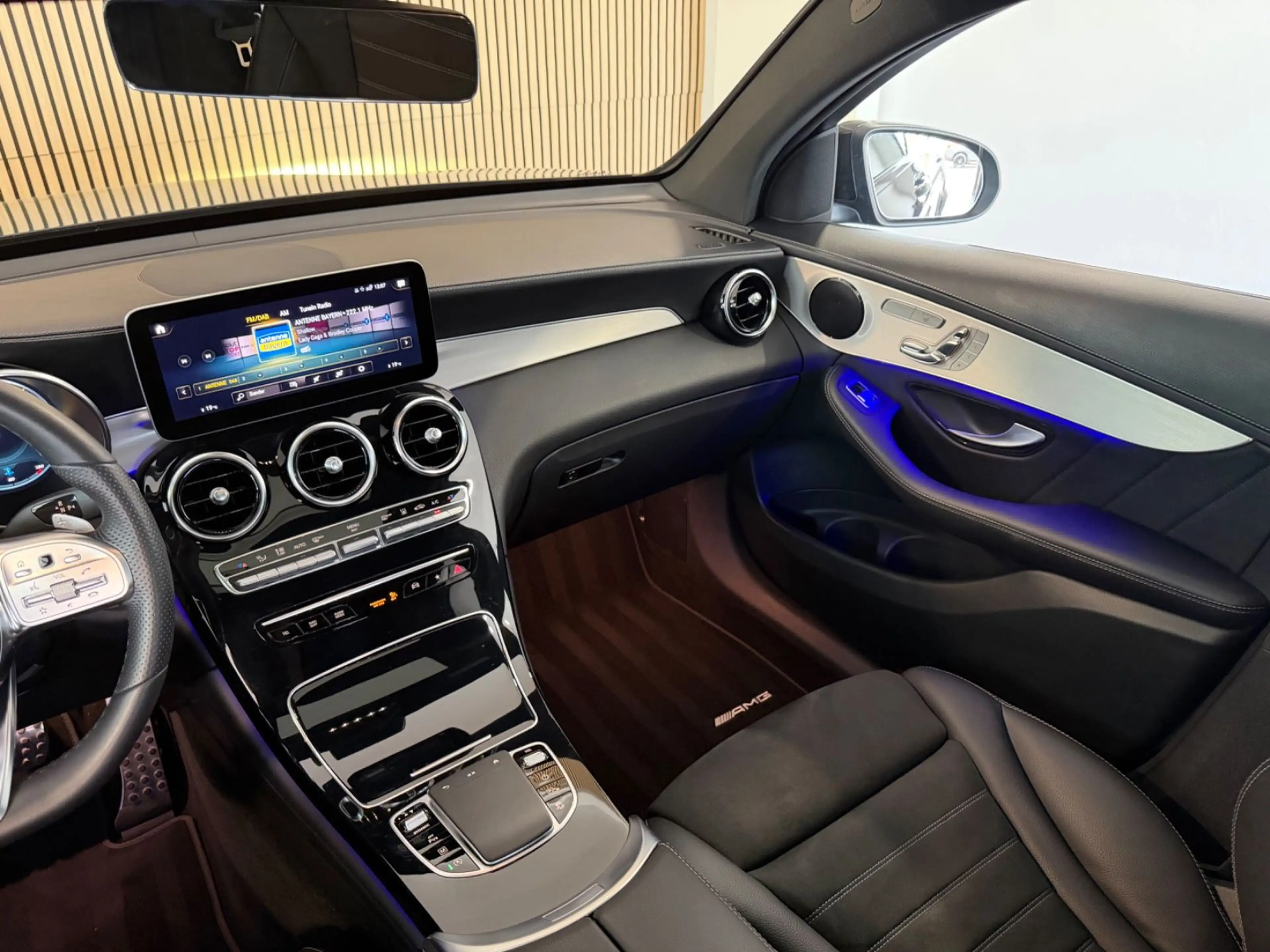 Mercedes-Benz GLC 400 GLC400d Coupé *AMG/PANO/STD.-HZG./AHK/360°/VOLL* — photo 13