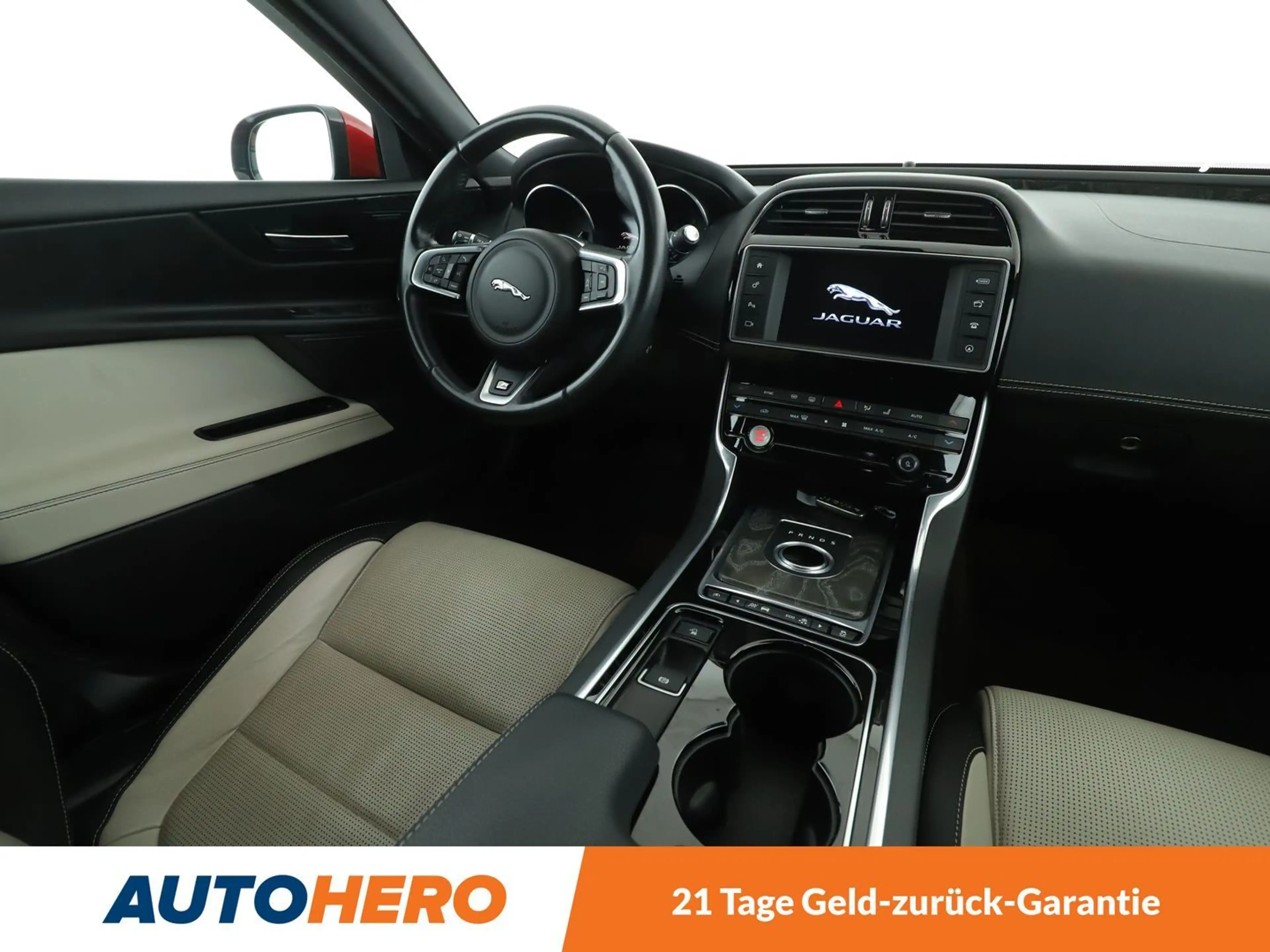 Jaguar XE 20d R-Sport Aut.*NAVI*TEMPO*BI-XENON*PDC*CAM*SHZ* — photo 14
