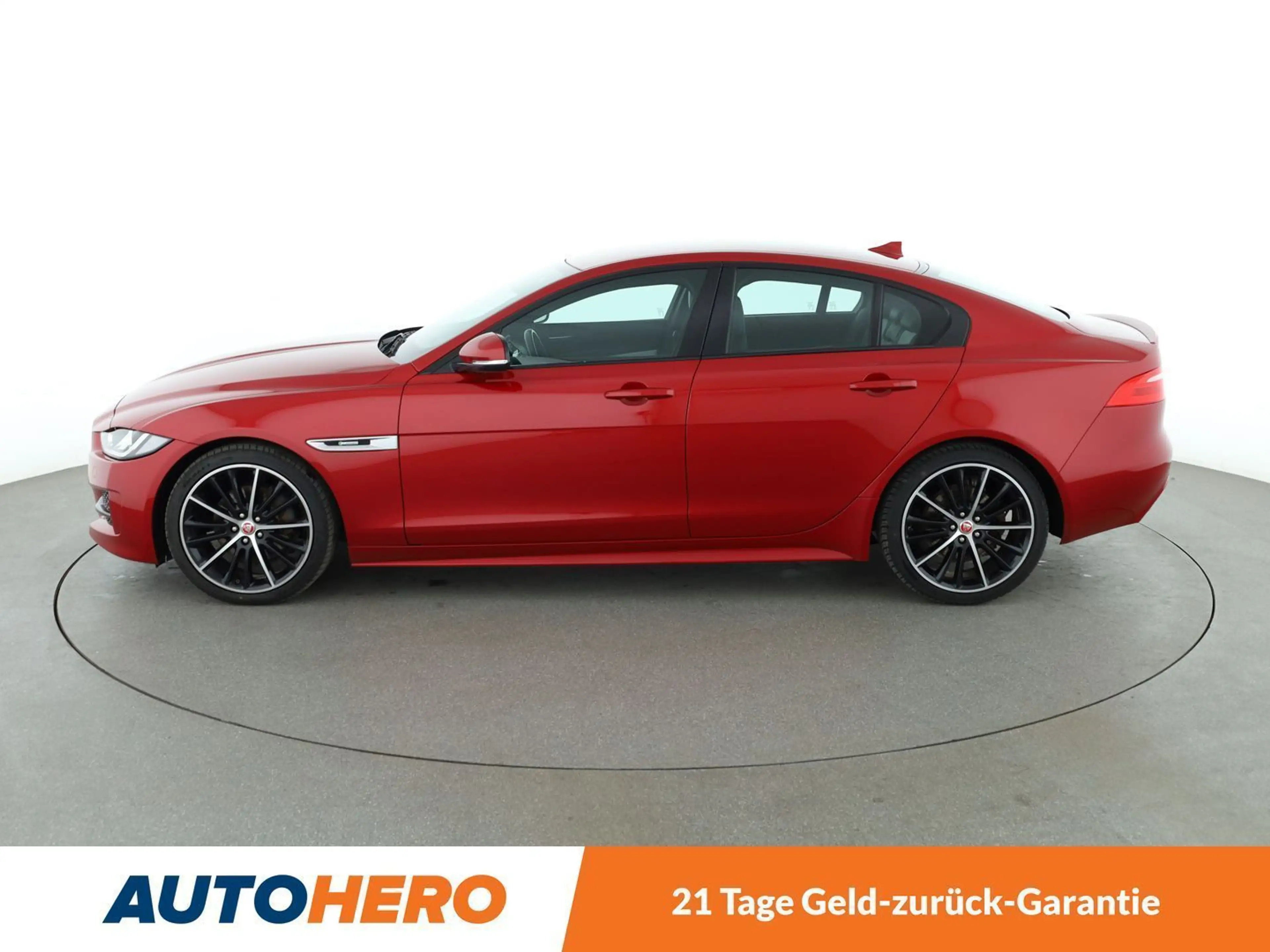 Jaguar XE 20d R-Sport Aut.*NAVI*TEMPO*BI-XENON*PDC*CAM*SHZ* — photo 3