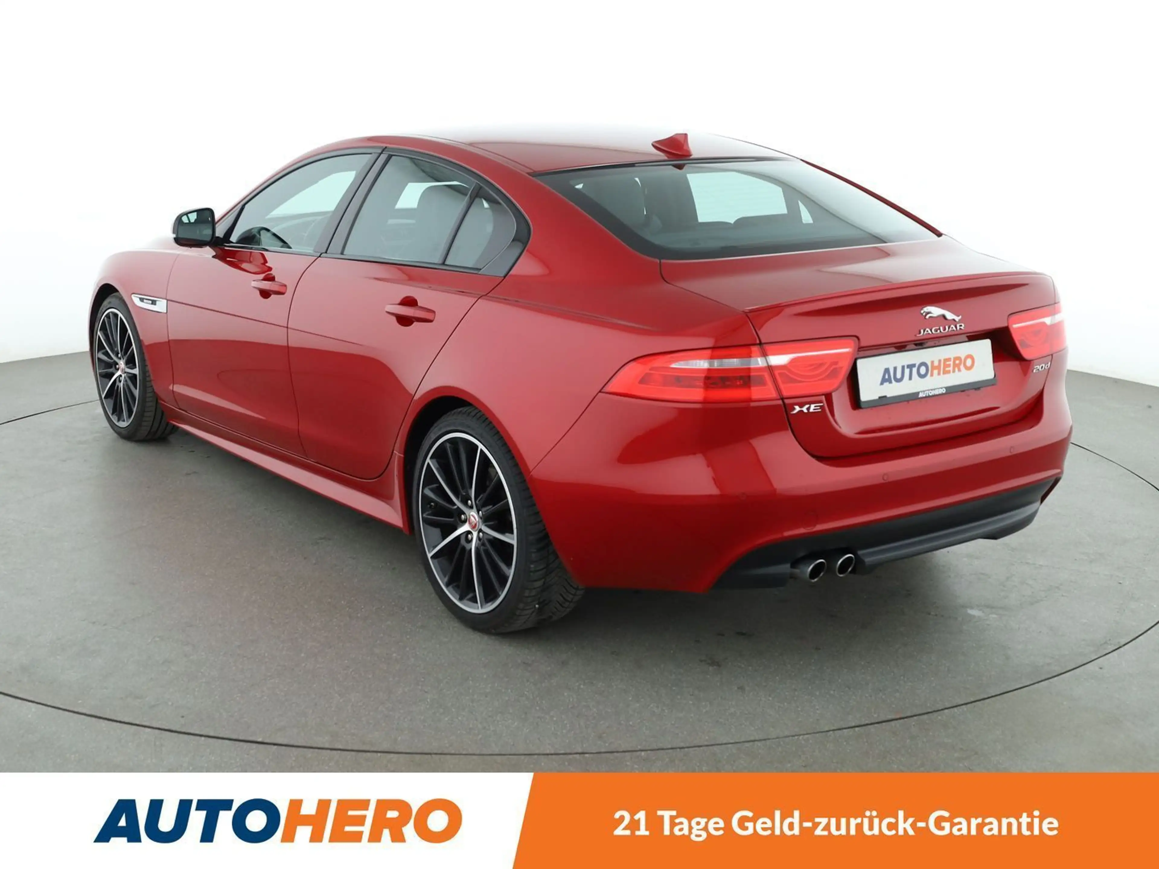 Jaguar XE 20d R-Sport Aut.*NAVI*TEMPO*BI-XENON*PDC*CAM*SHZ* — photo 4