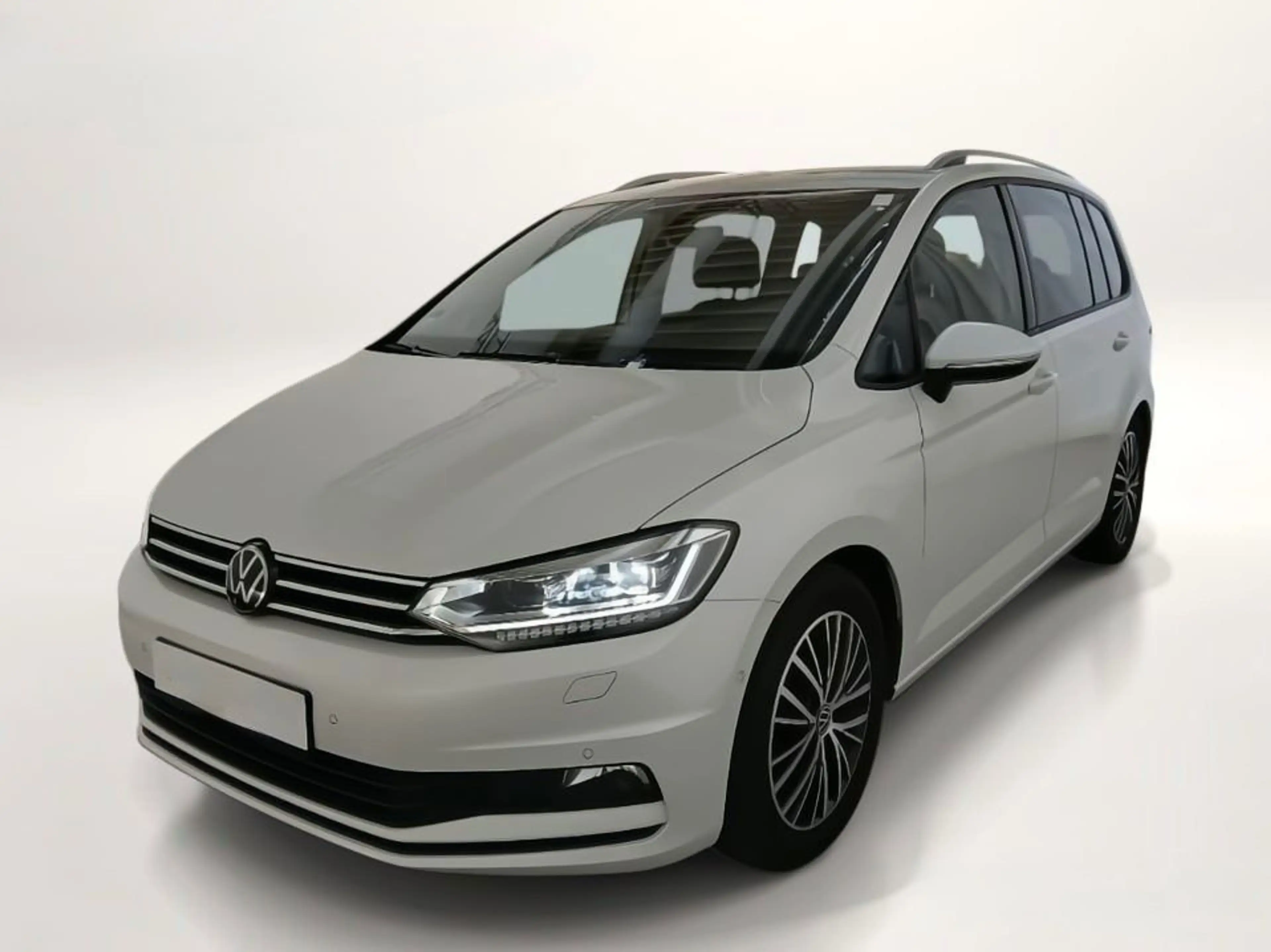 Volkswagen Touran Business AHK DYNAUDIO STHZ LHZ ActiveLigh