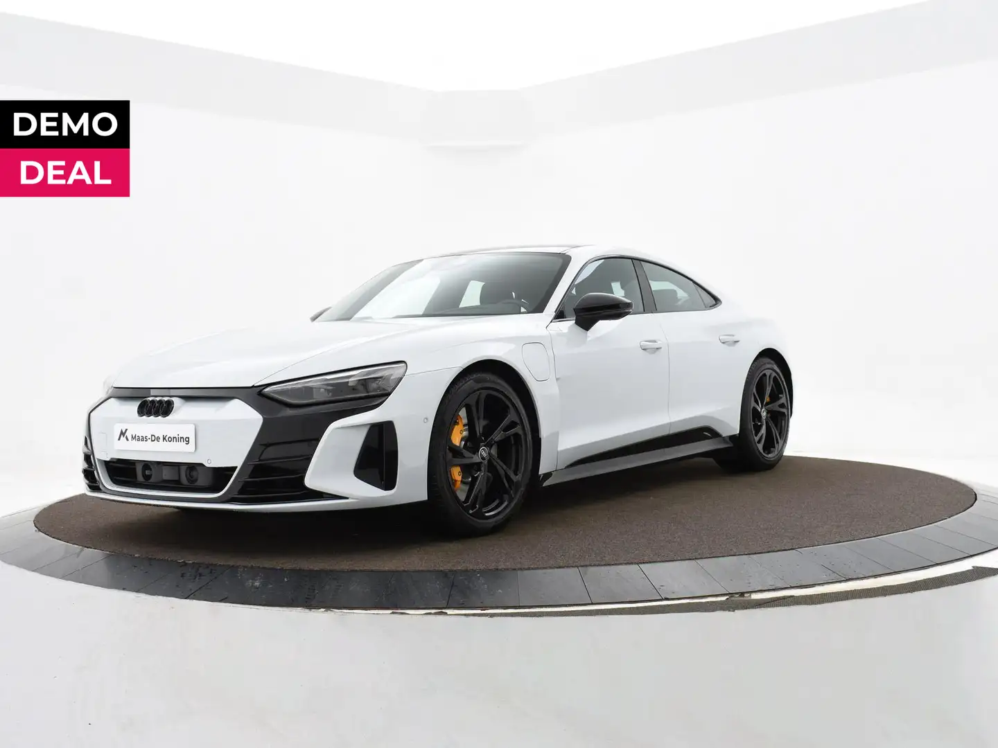 Audi e-tron GT 476 PK · Elektrisch glazen panorama-dak · Lichtmet Šedá - 1