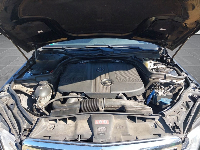 Mercedes-Benz E 220 CDI NAVI*XENON*SHZ*LED*PDC*LEDER*TEMPOMAT! — photo 15