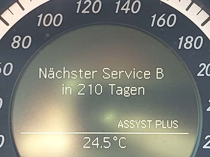 Mercedes-Benz E 220 CDI NAVI*XENON*SHZ*LED*PDC*LEDER*TEMPOMAT! — photo 14