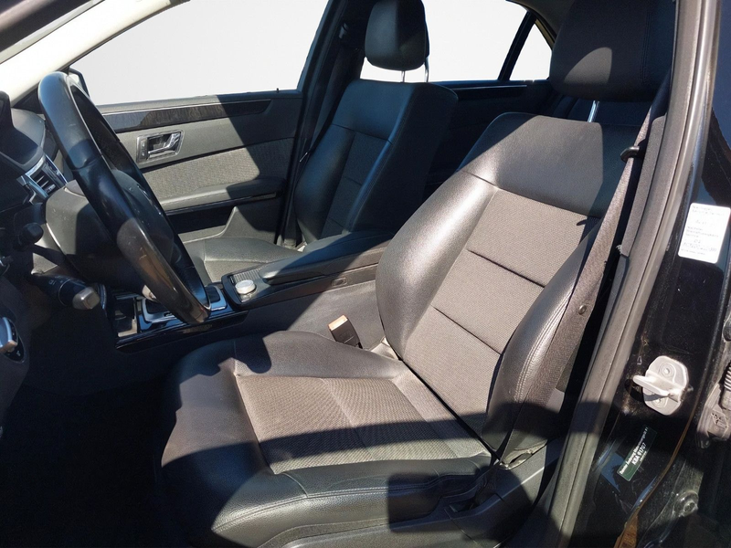Mercedes-Benz E 220 CDI NAVI*XENON*SHZ*LED*PDC*LEDER*TEMPOMAT! — photo 10