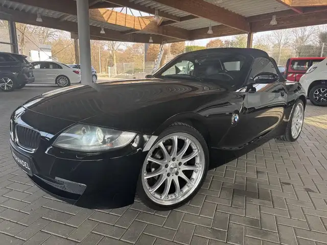 BMW Z4 2.0i M Lenkrad Leder Sportsitze, PDC, Xenon-Schein