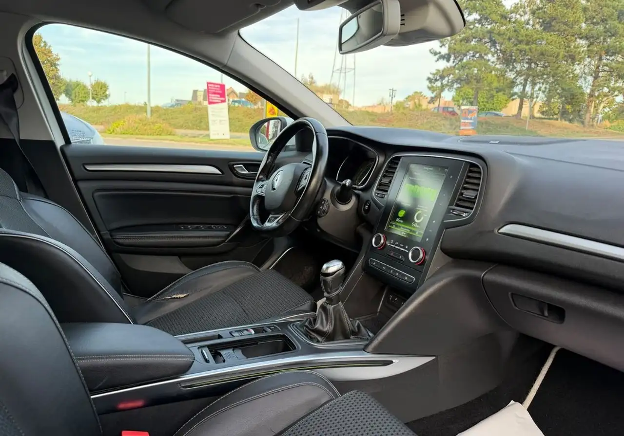 Renault Megane Berline — photo 3