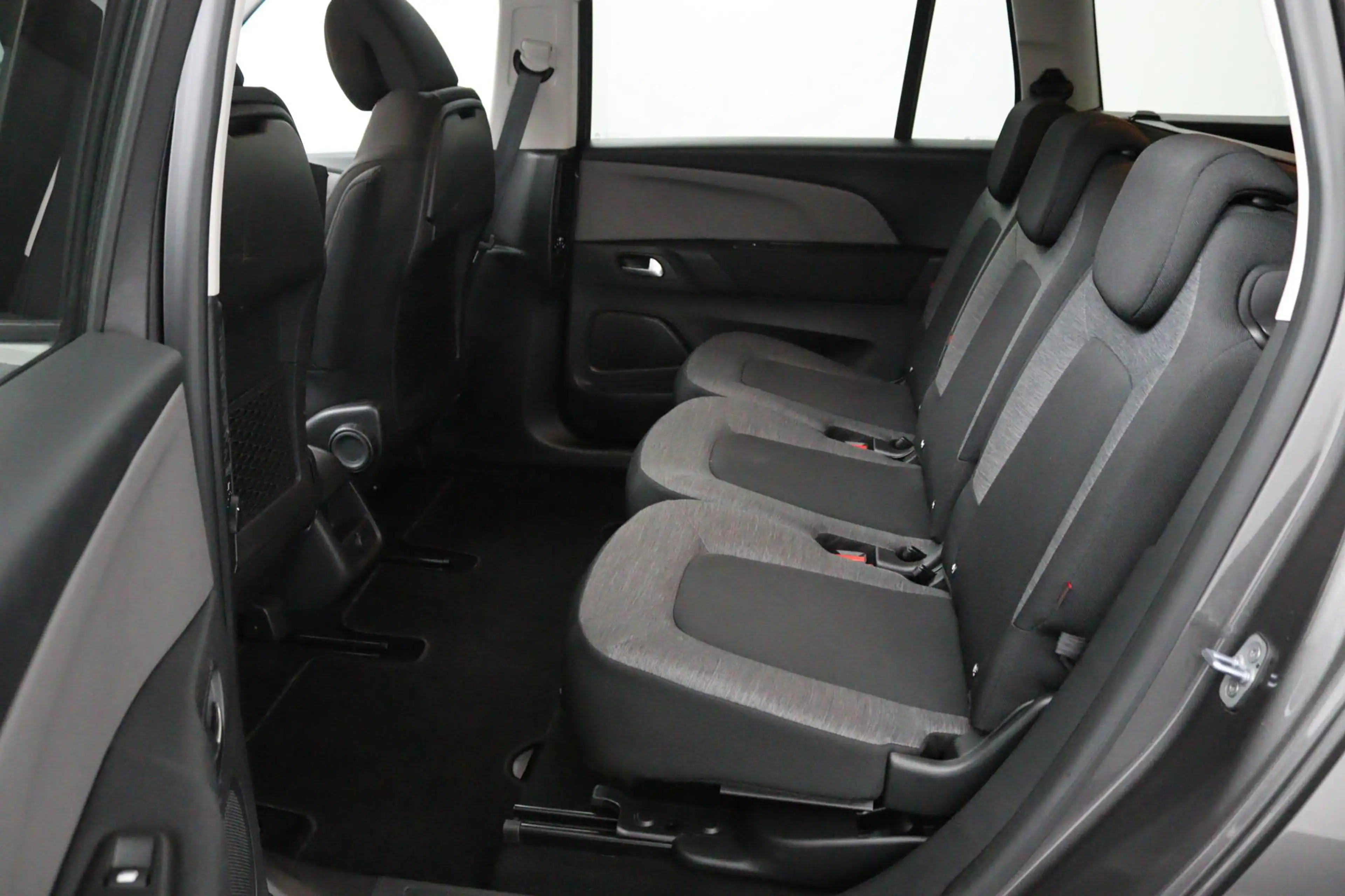 Citroen Grand C4 SpaceTourer 1.2 PureTech Business*NAVI*ECC*7P*CRUISE*CAM*TEL* — photo 13