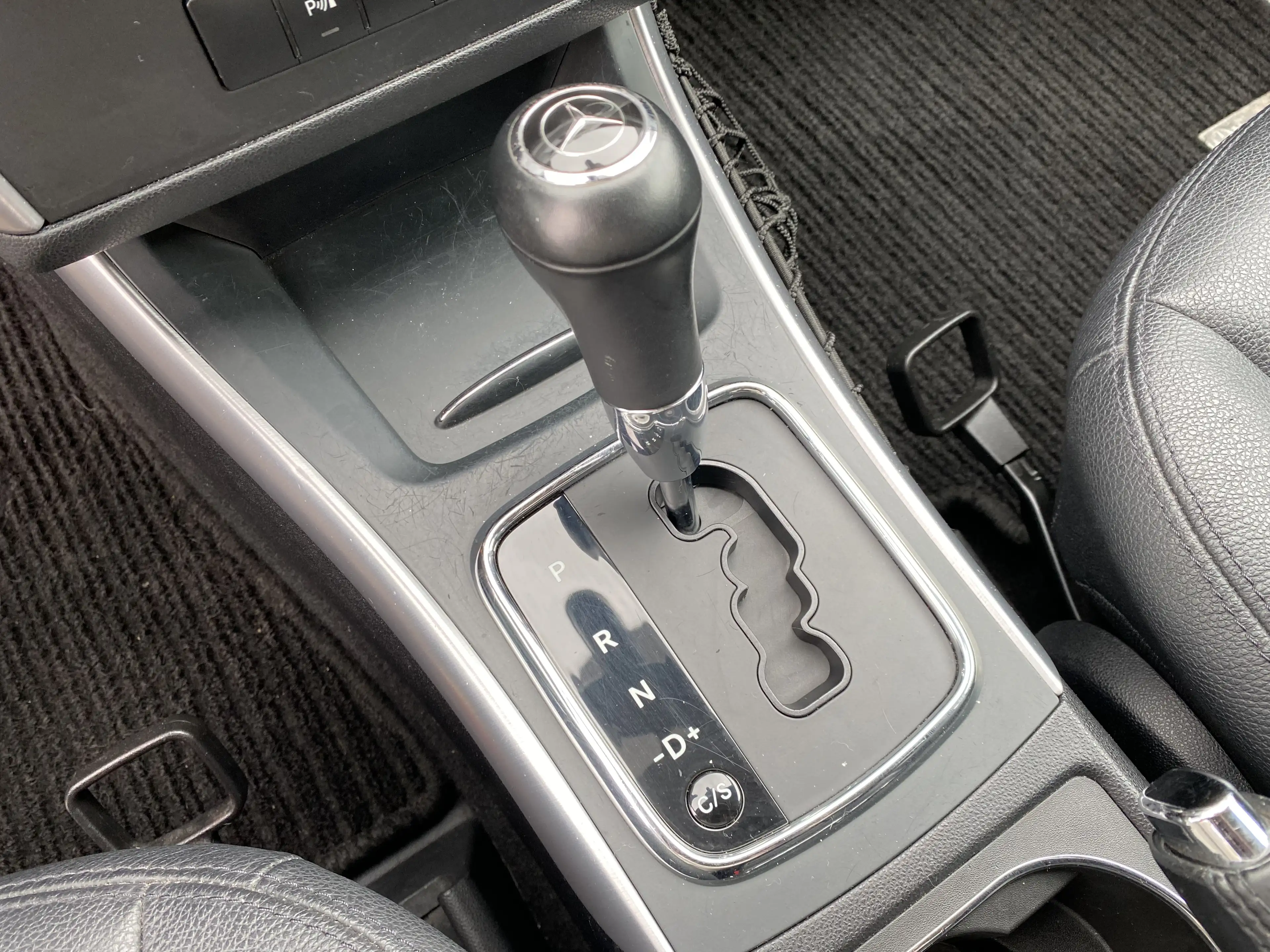 Mercedes-Benz B 160 1.5i BOITE AUTO /CLIM / NAVI / CARNET / GARANTIE! — photo 14