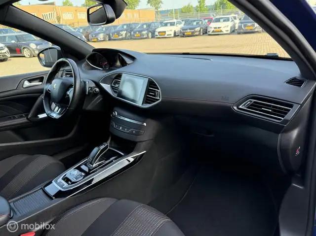 Peugeot 308 view 13