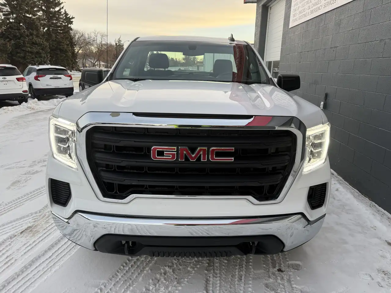 GMC Sierra 1500 снимка GMC Sierra 1500