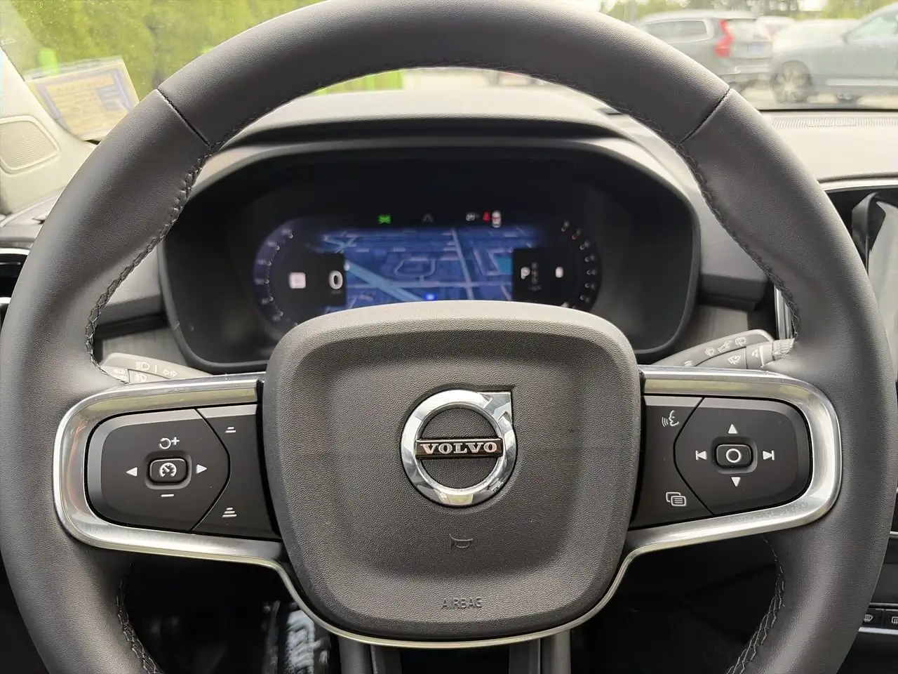 Volvo XC40 снимка Volvo XC40