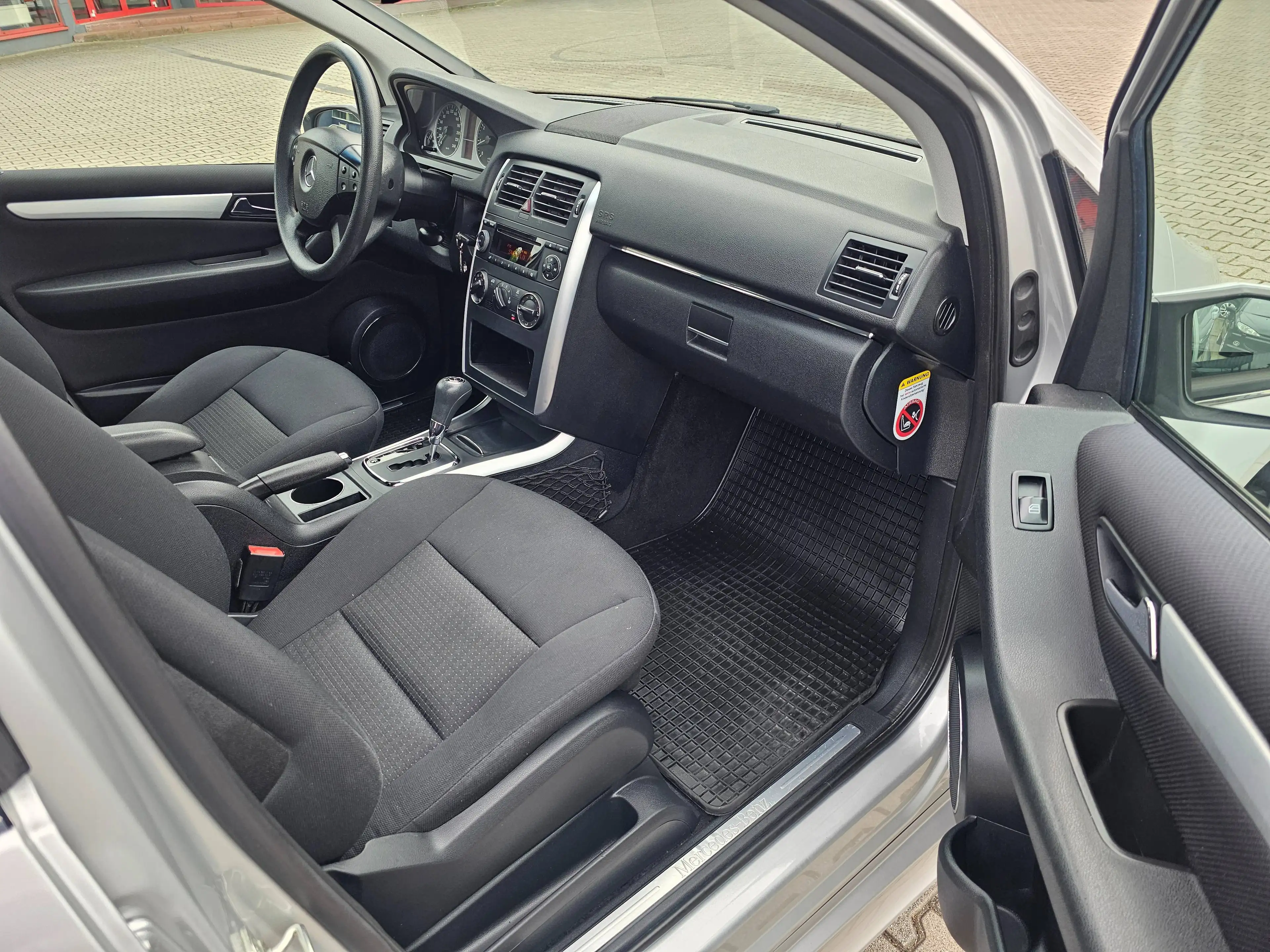 Mercedes-Benz B 200 B-Klasse Autotronic,Klima,PDC,Alufelgen,3.Hand,Tüv 06/2028 — photo 11