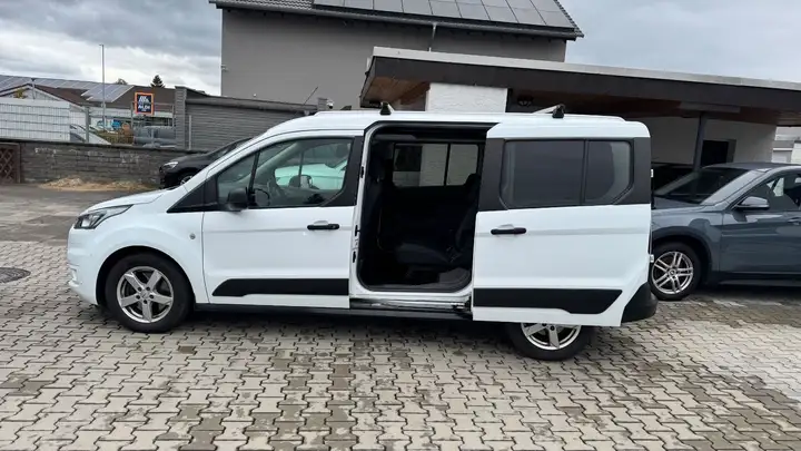 Ford Transit Connect NAVI KAMERA SPURH TEMP SITZH PDC