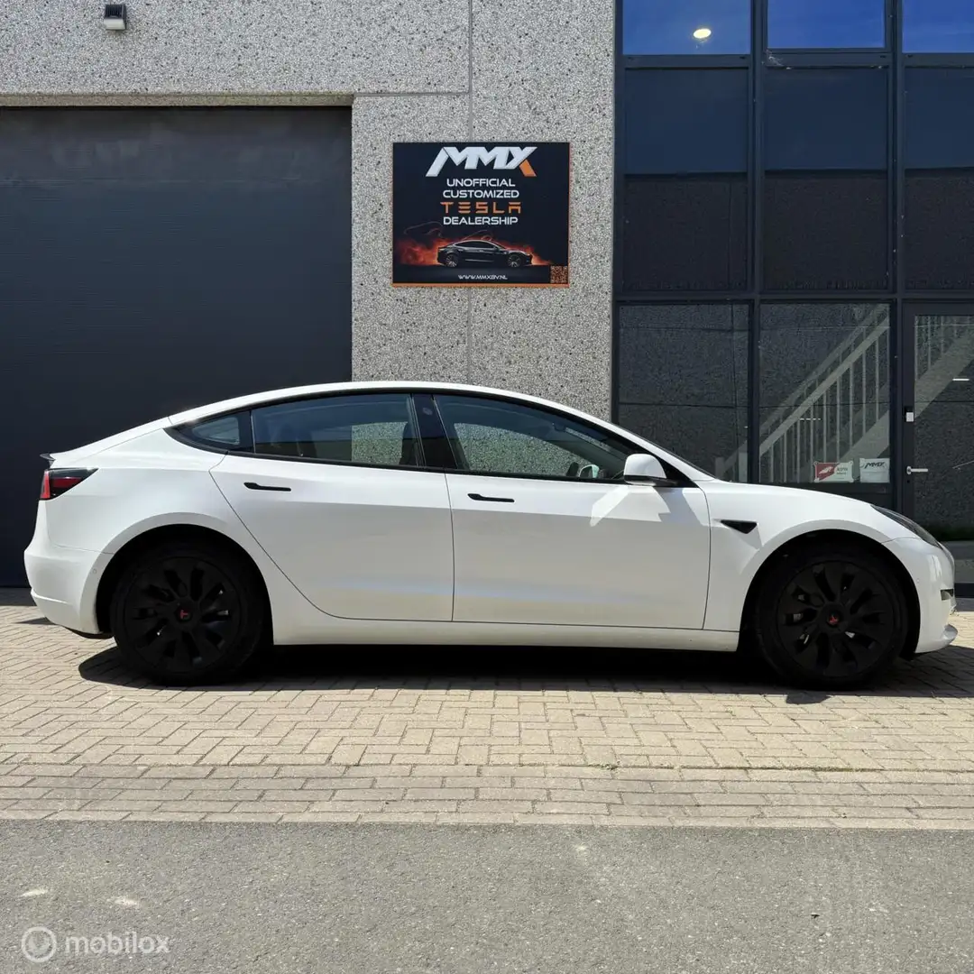 Tesla Model 3 Standard Range + MMX PACK Wit - 2