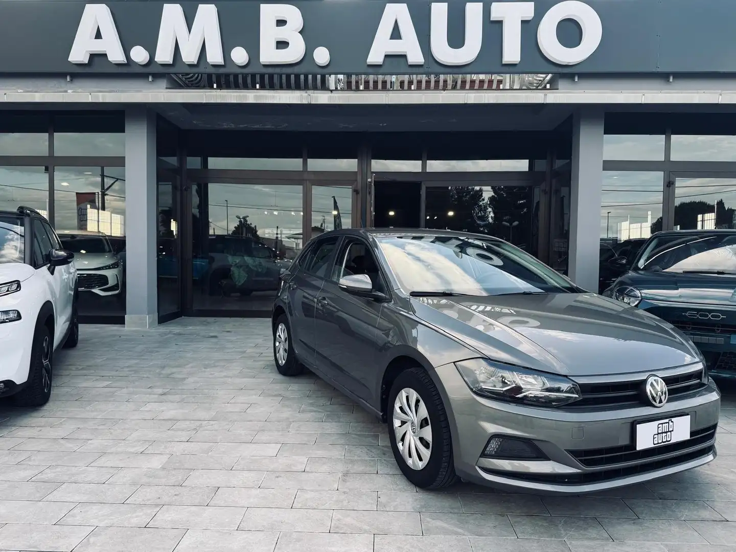 Volkswagen Polo Polo 5p 1.0 tgi Trendline 90cv Šedá - 1