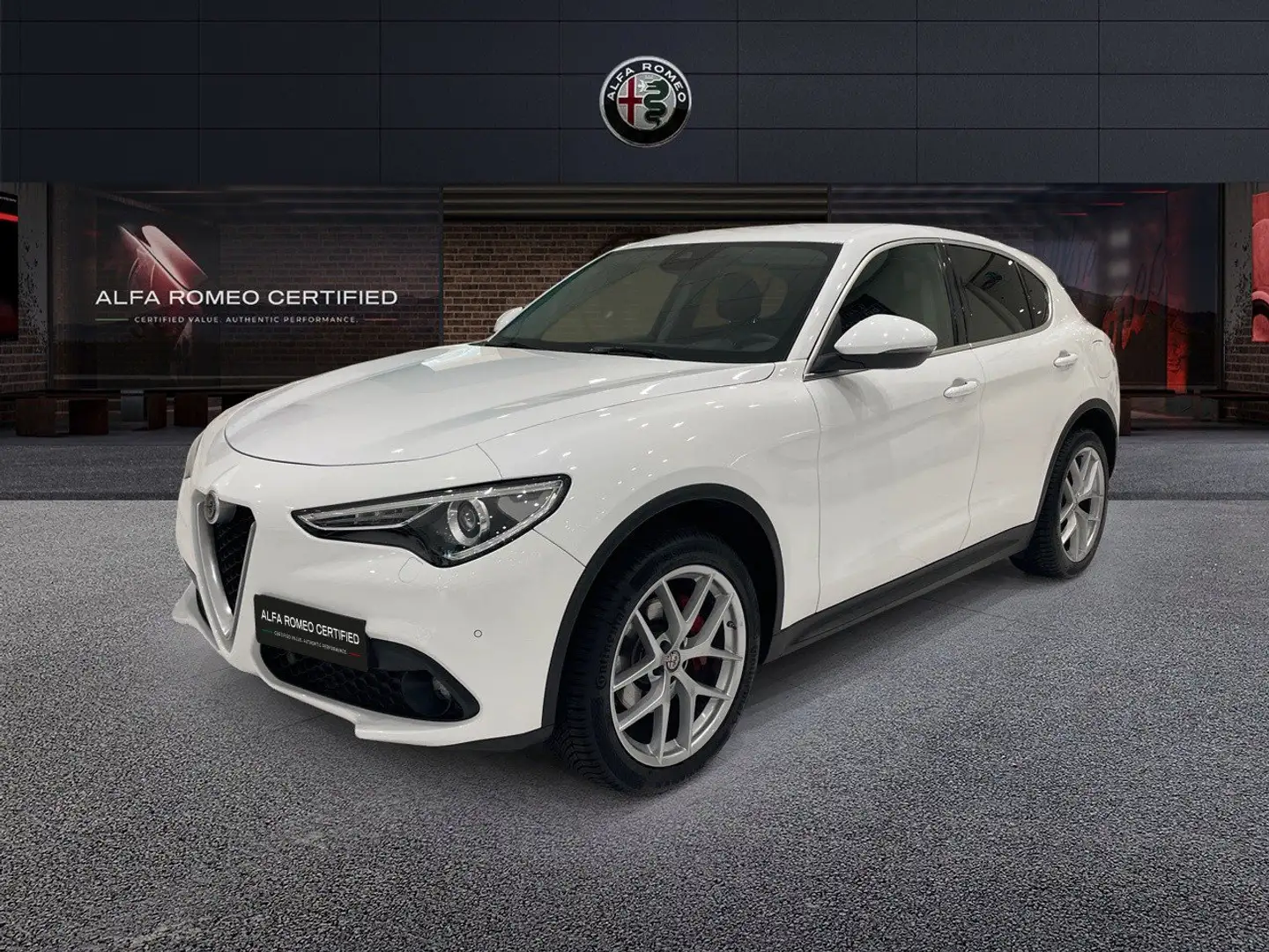 Alfa Romeo Stelvio 2.2 Turbo Diesel 210CV AT8 Q4 Executive Blanc - 1