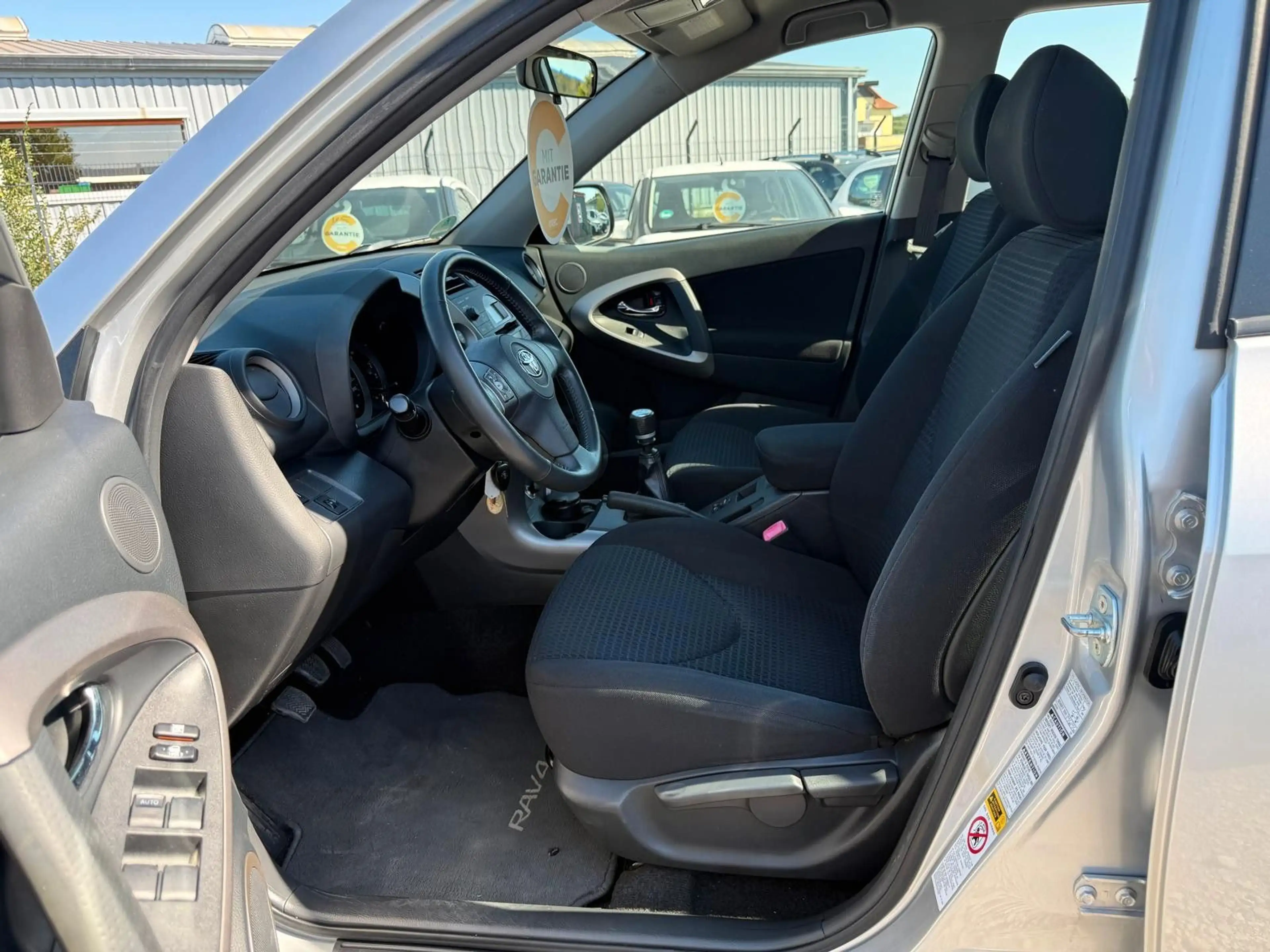 Toyota RAV 4 Sol/ALLRAD/TÜV NEU — photo 10