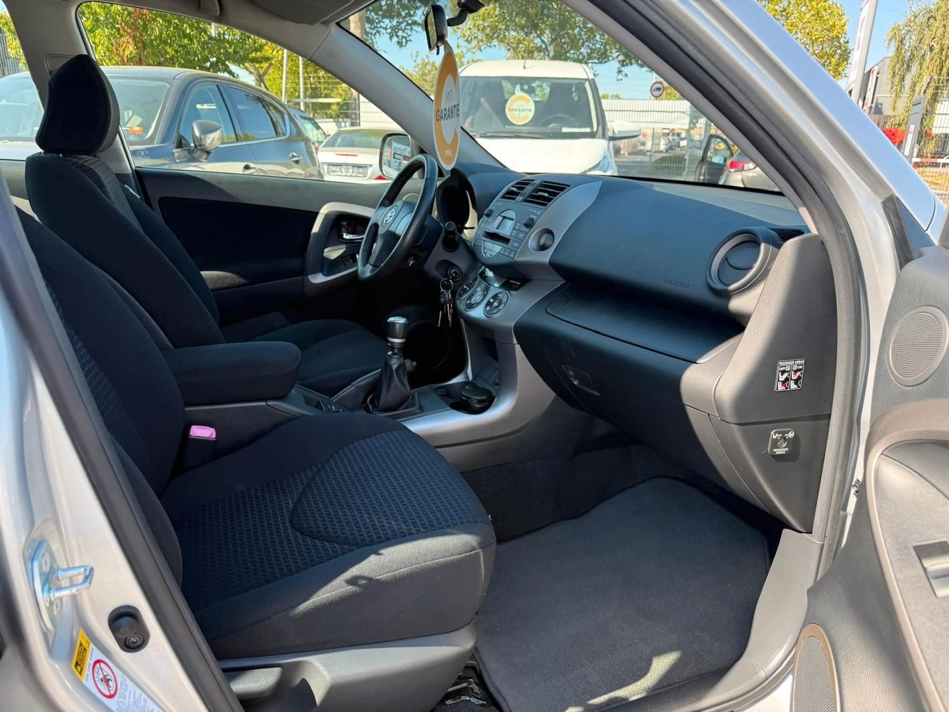 Toyota RAV 4 Sol/ALLRAD/TÜV NEU — photo 11