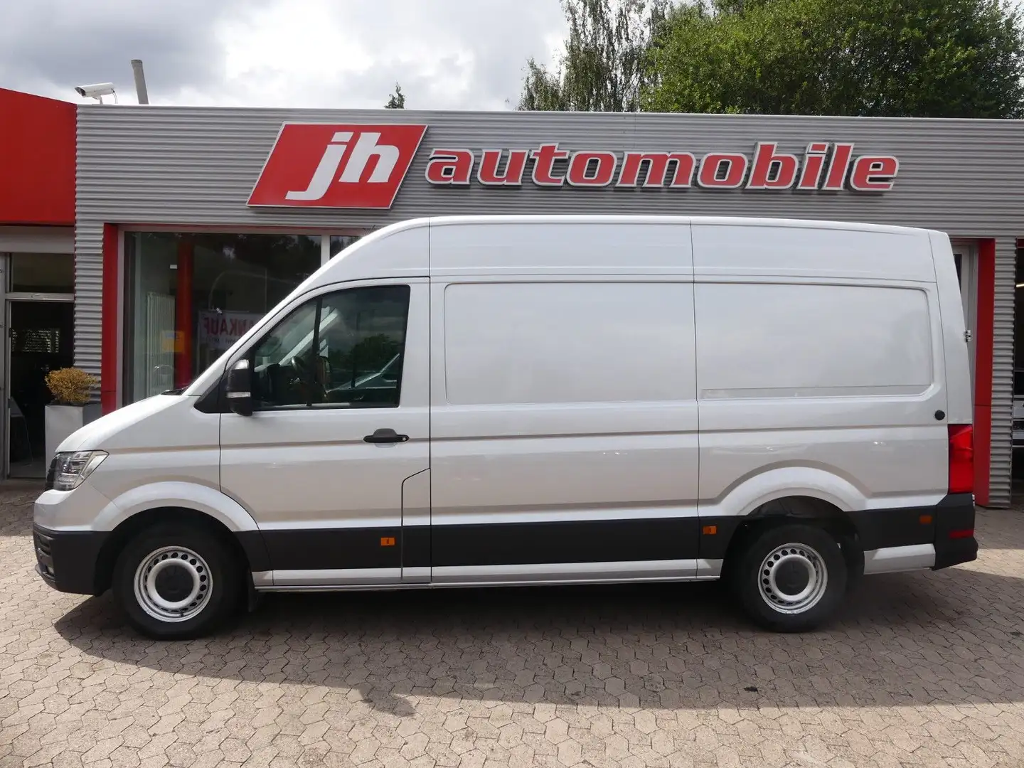 Volkswagen Crafter Kasten 35 L3H3*4Motion*AHK*MwSt*SHZ Stříbrná - 2
